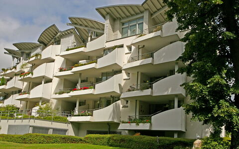 Appartement A12: Plante, Bâtiment, Nuage, Ciel, Arbre, Architecture, Design Urbain, Condominium, Zone Résidentielle, Immobilier