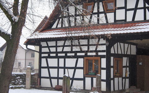 Ichenheim 120: Neige, Fenêtre, Bâtiment, Bois, Porte, Arbre, Chalet, Maison, Plante, Biome