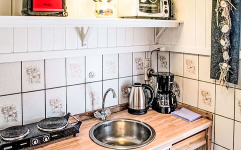 Güstrower Chaussee: Cuisine, Appareil De Cuisine, Design Intérieur, Comptoir, Sol, Principaux Appliance, Cabinetry, Pièce, Cuisinière, Électroménager