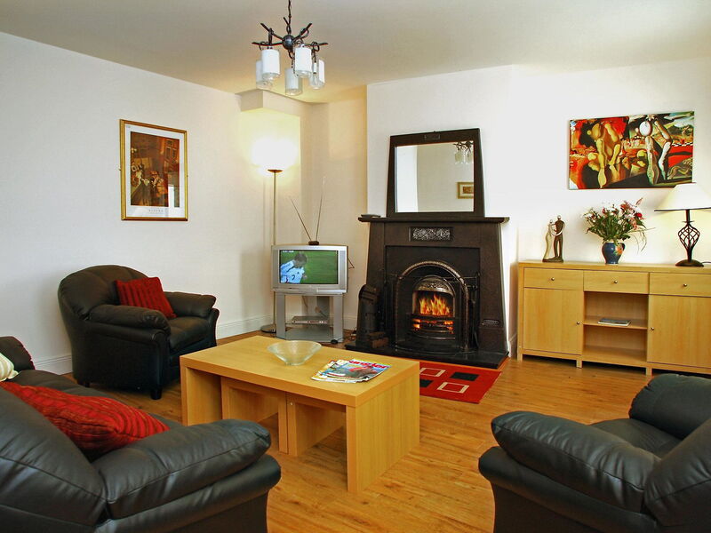 Logement:&nbsp;Ballyhass Lakes 100.2