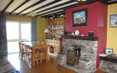 Portmagee Knightstown 100: Propriété, Cadre, Bois, Éclairage, Design Intérieur, Architecture, Table, Salon, Immobilier, Dur