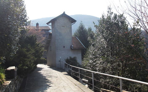 Il Roccolo: Propriété, Mur, Arbre, Architecture, Ciel, Maison, Bâtiment, Montagne