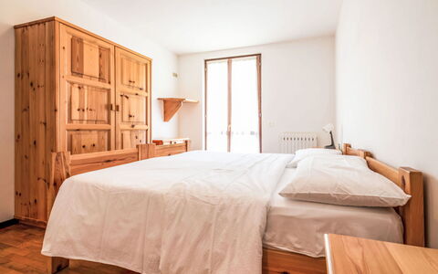 Tiarno di Sotto 250: Piscine, Colline, Loisir, Chaîne De Montagnes, Mobilier De Jardin, Station De Montagne, Recours, Vallée, Eco Hôtel, Crête