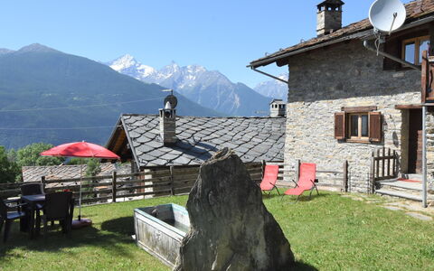 Sarre 500: Propriété, Toit, Montagne, Chaîne De Montagnes, Alpes, Maison, Chalet, Station De Montagne, Tourisme, Zone Rurale