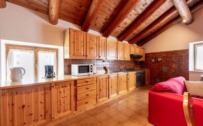 Marguerettaz 500.2: Bois, Design Intérieur, Plafond, Domicile, Sol, Meubles, Cabinetry, Cuisine, Pièce, Tache De Bois