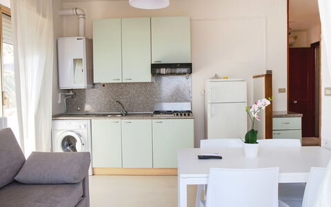 San Benedetto del Tronto 140: Pièce, Propriété, Meubles, Design Intérieur, Cuisine, Bâtiment, Sol, Cabinetry, Maison, Comptoir