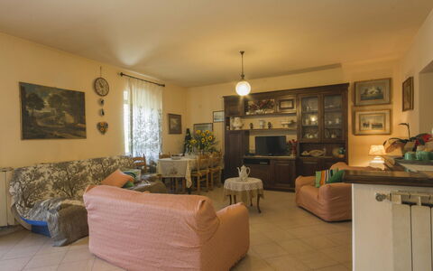 Il Frantoio: Pièce, Propriété, Salon, Meubles, Sol, Bâtiment, Design Intérieur, Domicile, Maison, Immobilier