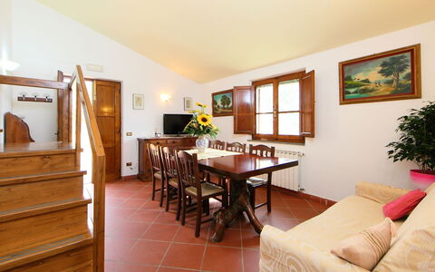 Le Bozzelle: Pièce, Propriété, Bâtiment, Meubles, Design Intérieur, Sol, Immobilier, Table, Maison, Plafond