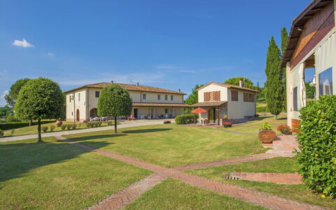 Bucine 690: Propriété, Zone Résidentielle, Immobilier, Maison, Bâtiment, Domicile, Biens, Quartier, Architecture, Lot Terre