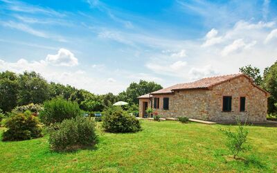 Sassetta 200: Propriété, Maison, Ciel, Paysage Naturel, Domicile, Immobilier, Chalet, Zone Rurale, Lot Terre, Bâtiment