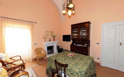 Carovigno: Pièce, Propriété, Meubles, Bâtiment, Design Intérieur, Salle À Manger, Plafond, Sol, Maison, Mur