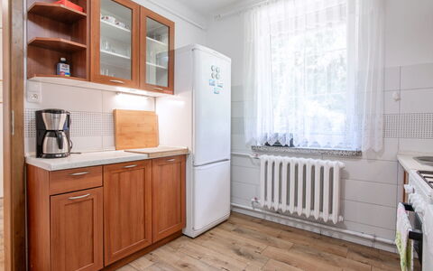 Perła: Cabinetry, Propriété, Meubles, Bois, Comptoir, Design Intérieur, Cuisine, Bâtiment, Sol, Sol