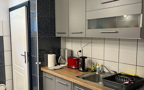 Willa Teresa: Appareil De Cuisine, Cuisine, Comptoir, Principaux Appliance, Cabinetry, Électroménager, Cuisinière, Design Intérieur, Sol, Placard