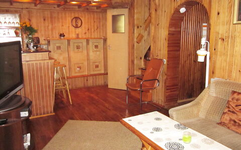 Mały Domek: Pièce, Propriété, Bâtiment, Meubles, Design Intérieur, Tache De Bois, Sol, Cabane En Rondins, Bois, Cabine