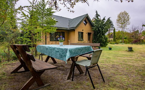 Modlinek: Maison, Domicile, Chalet, Arbuste, Zone Résidentielle, Toit, Jardin, Ferme, Biens, Pelouse