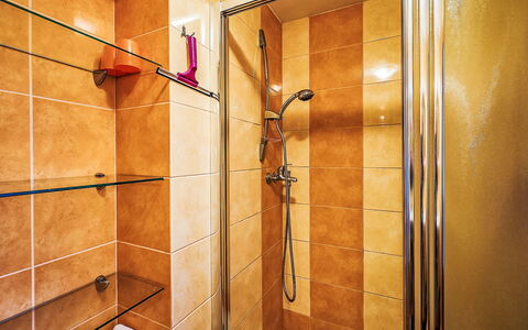 Jesenný: Sol, Sol, Luminaire Plomberie, Salle De Bains, Plomberie, Douche, Tuile, Tete De Douche, Porte De Douche