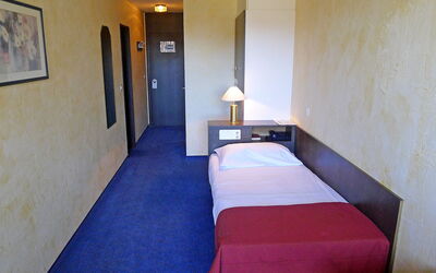 Logement:&nbsp;Eurotel 100.6