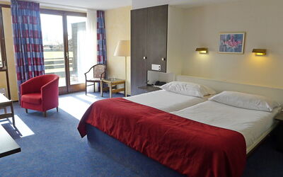 Logement:&nbsp;Eurotel 100.1