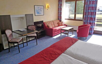 Logement:&nbsp;Eurotel 100.6