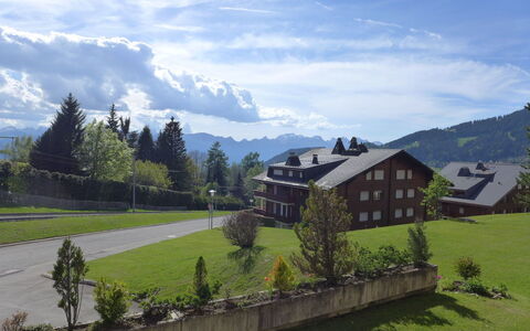 Villars 750: Chaîne De Montagnes, Ciel, Montagne, Montagnes, Propriété, Montagnes Relief, Maison, Alpes, Domicile, Station De Montagne
