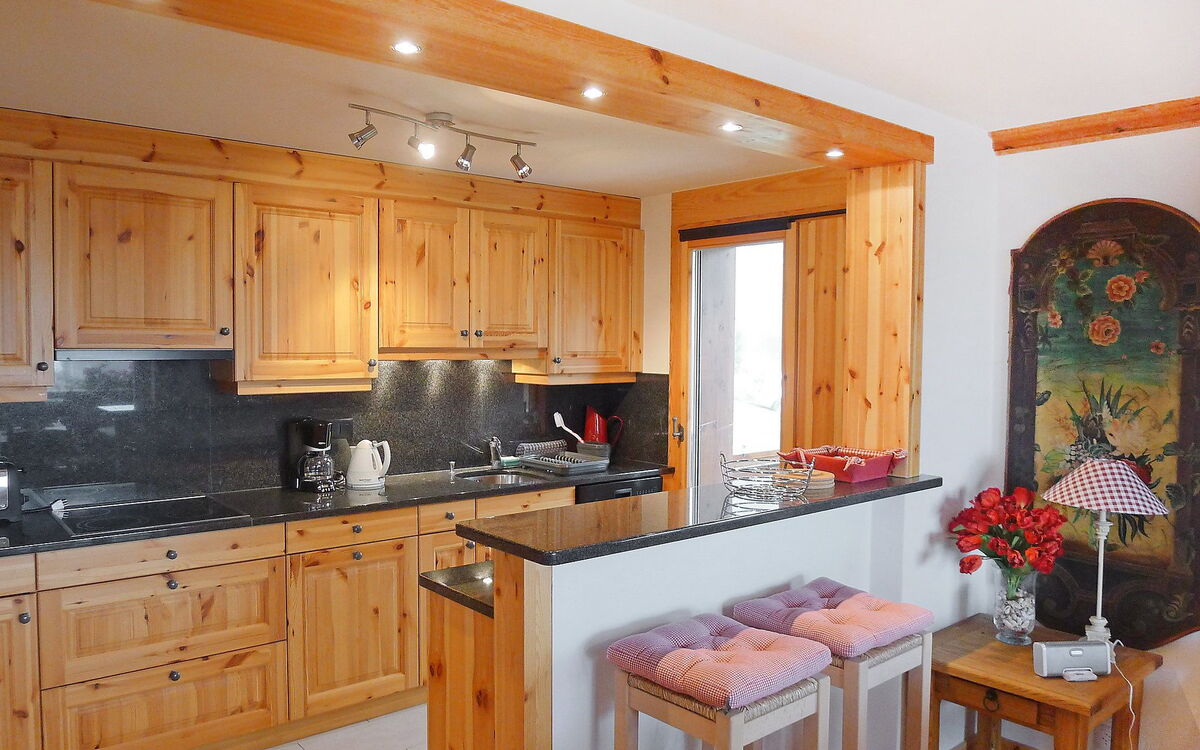 Logement:&nbsp;Rhodonite 24 764.8