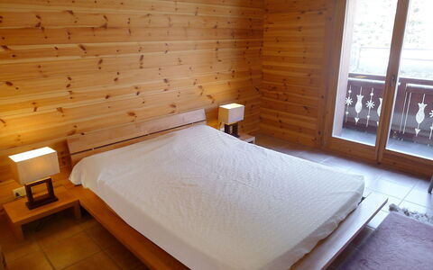Villars 764: Pièce, Chambre, Propriété, Meubles, Lit, Cadre De Lit, Matelas, Matelas, Design Intérieur, Plafond