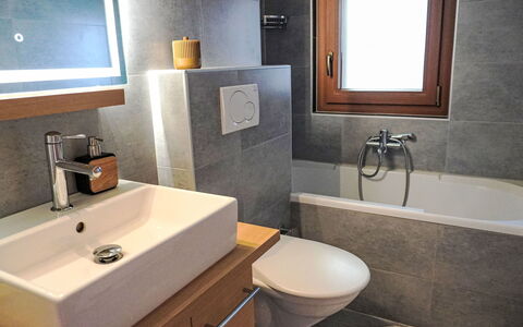 Goeland N°4: Salle De Bains, Luminaire Plomberie, Sol, Design Intérieur, Lavabo, Évier, Sol, Robinet, Plomberie, Toilette