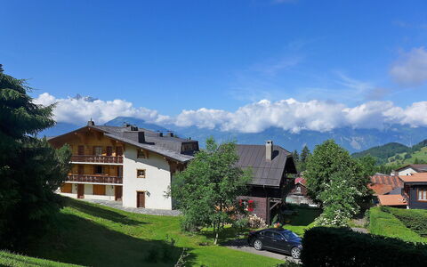 Le Brévent 4: Village De Montagne, La Nature, Propriété, Ciel, Maison, Montagne, Domicile, Station De Montagne, Montagnes Relief, Paysage Naturel