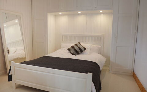 Savoie 1: Chambre, Lit, Meubles, Pièce, Propriété, Cadre De Lit, Matelas, Drap De Lit, Literie, Design Intérieur