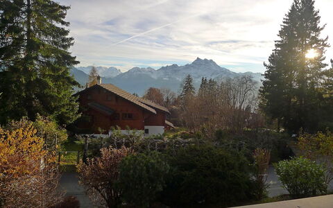 Villars 995: La Nature, Ciel, Montagne, Paysage Naturel, Montagnes Relief, Région Sauvage, Propriété, Chaîne De Montagnes, Arbre, Maison