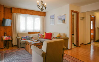 Logement:&nbsp;Dent Favre a 5 600.16