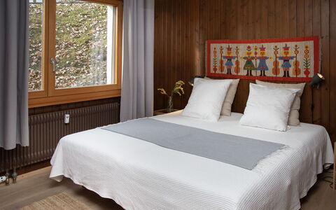 Entremont 60: Meubles, Design Intérieur, Sol, Bois, Sol, Pièce, Chambre, Plafond, Lit, Éclairage