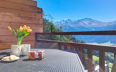 Mondzeu A258: Bois, Chaîne De Montagnes, Station De Montagne, Tache De Bois, Dur, Balcon, Vallée, Crête, Chaise, Alpes