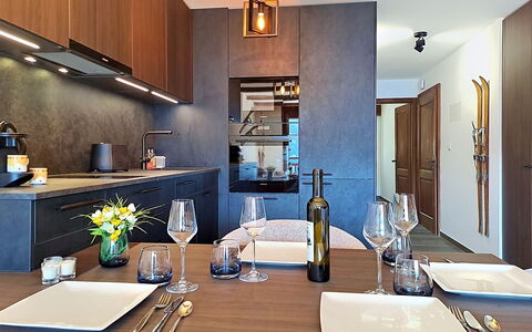 Mondzeu A258: Meubles, Design Intérieur, Cuisine, Comptoir, Sol, Mur, Bois, Luminaire, Plafond, Sol