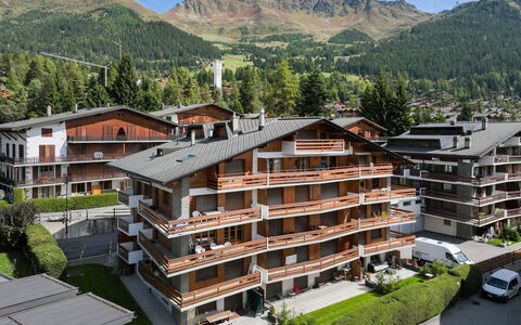 Val Neige 11: Architecture, Zone Résidentielle, Appartement, Chaîne De Montagnes, Balcon, Alpes, Vallée, Village De Montagne, Mélèze