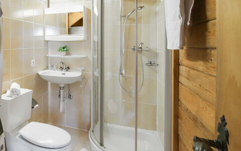 Château Lapin: Luminaire Plomberie, Miroir, Robinet, Évier, Salle De Bains, Lavabo, Douche, Design Intérieur, Porte De Douche