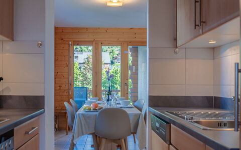 Nendaz 360: Cabinetry, Propriété, Comptoir, Meubles, Bois, Evier, Design Intérieur, Cuisine, Évier, Sol