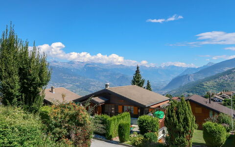 Beke: Nuage, Plante, Ciel, Montagne, Écorégion, Paysage Naturel, Arbre, Montagnes, Lot Terre, Pente