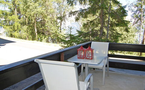 Nendaz 160: Propriété, Pièce, Arbre, Maison, Immobilier, Toit, Architecture, Meubles, Table, Domicile