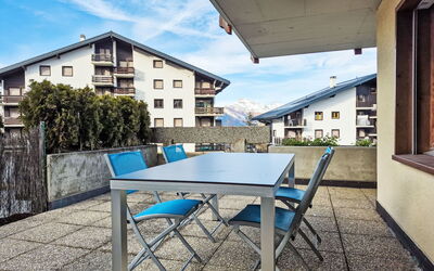 Logement:&nbsp;Ambassador 2 1 831.8