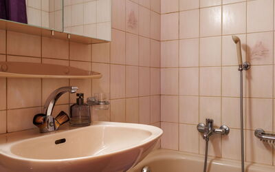 Logement:&nbsp;Ambassador 1 6 831.7