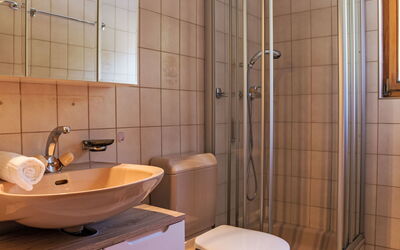 Logement:&nbsp;Ambassador Ii Apt 13 831.5