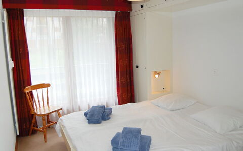 Panoramic G4: Pièce, Chambre, Propriété, Meubles, Lit, Drap De Lit, Design Intérieur, Cadre De Lit, Bâtiment, Matelas