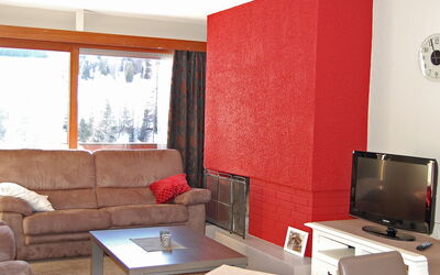 Rosablanche B71 100.65: Pièce, Propriété, Rouge, Salon, Design Intérieur, Meubles, Bâtiment, Maison, Mur, Orange