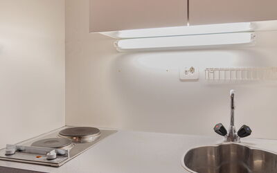 Rosablanche B72 100.38: Bois, Design Intérieur, Évier, Sol, Sol, Rectangle, Ligne, Cuisine, Gaz, Dur