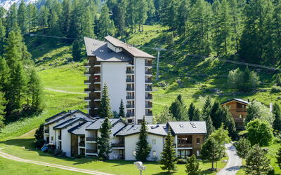 Siviez-Nendaz 400: Plante, Propriété, Montagne, Vert, Bâtiment, La Nature, Paysage Naturel, Arbre, Maison, Lot Terre