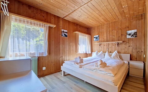 Egg-Isch: Bois, Domicile, Chambre, Lit, Chalet, Dur, Tache De Bois, Literie, Parquet, Hôtel