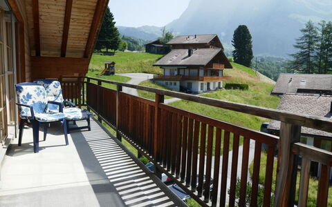 Steinbilla: Ciel, Propriété, Bâtiment, Montagne, Plante, Bois, Arbre, Architecture, Maison, Clôture