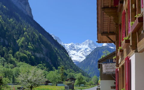 Rösli: Ciel, Plante, Montagne, Bâtiment, Pente, Montagnes, Biome, Paysage Naturel, Arbre