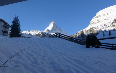 Zermatt 331: Ciel, Montagne, Neige, Nuage, Pente, Arbre, Glacial Relief, Terrain, Calotte Glaciaire, Gelé